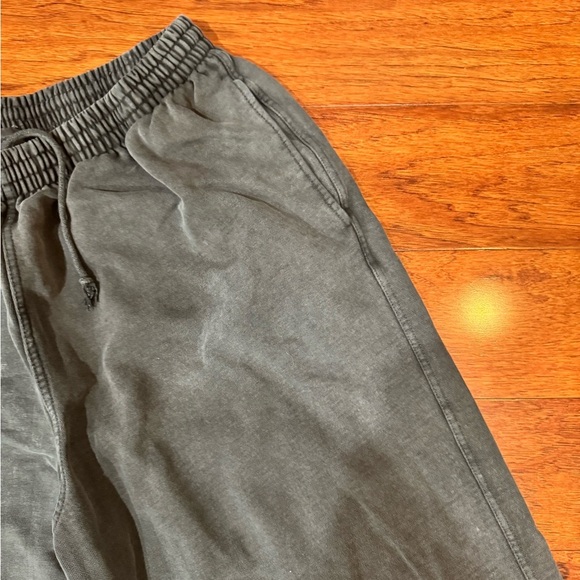 Skims boyfriend fleece straight leg sweatpants XL washed black - Picture 2 of 3